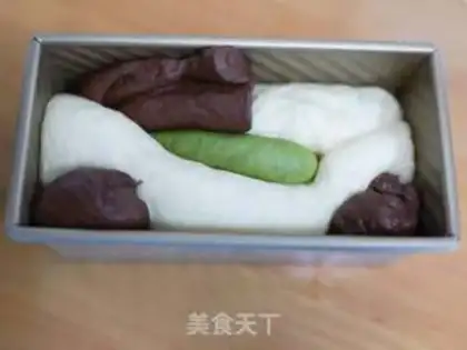 Make Soft three-coloured toast step 5