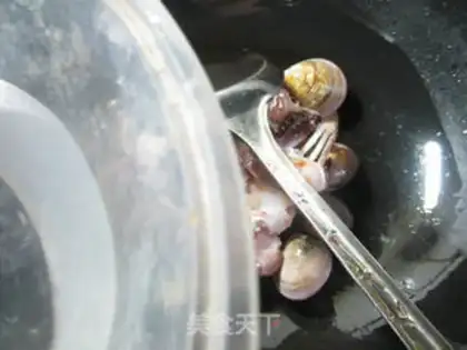 Make Crabs boiled with clams step 4