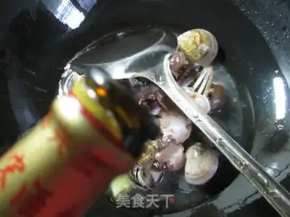 Make Crabs boiled with clams step 5