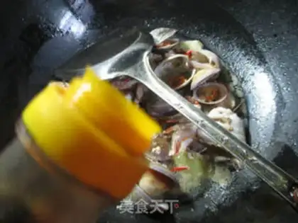Make Crabs boiled with clams step 7