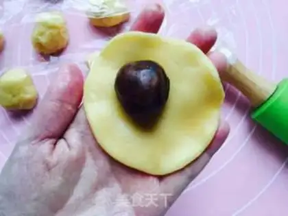 Make The fat chicks are burning fruit step 5
