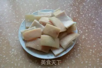 Make Pork skin on the eggboard step 1