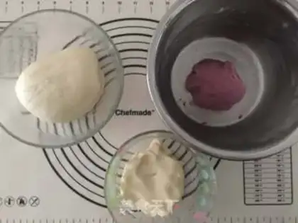 Make Two colored souffles step 1