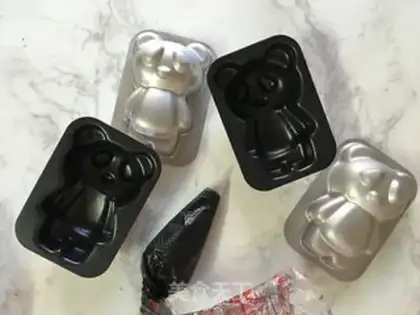 Make Bear cake step 7
