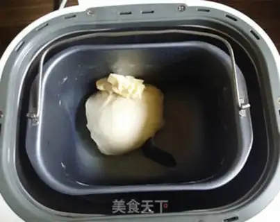 Make caterpillar bread step 2