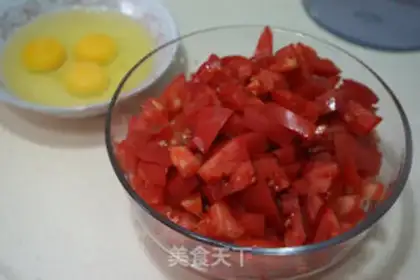 Make Tomato egg soup step 4