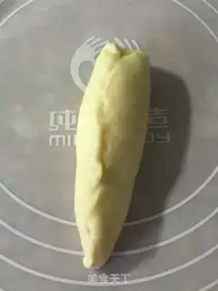 Make Pie-teach bun step 12