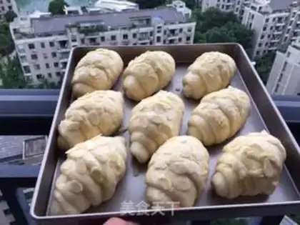 Make Pie-teach bun step 19