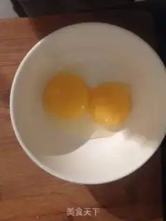 Make Onion mashed eggs step 1