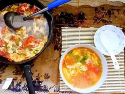 Make Tomatoes and eggs. Soup step 18