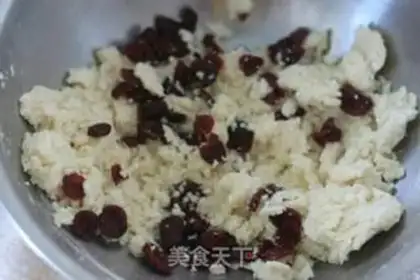 Make Cranberry cookies step 3