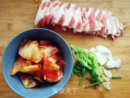Make Hot cabbage makes meat step 0