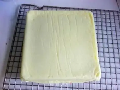 Make Smug cotton cake step 13