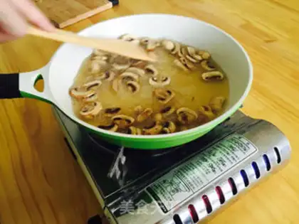 Make Mushroom soup step 2