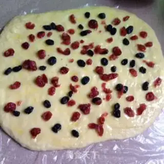 Make Double-berries milk hand tore step 9