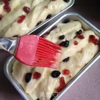Make Double-berries milk hand tore step 12