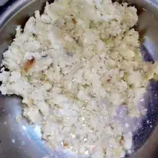 Make Salmon gravy and sweet potato rice cake step 1