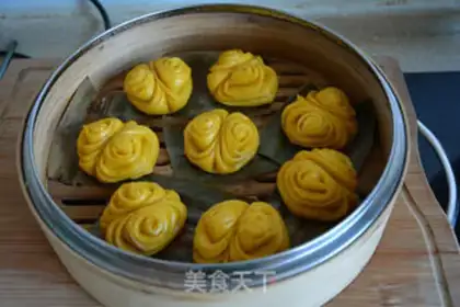 Make Pumpkin rolls step 9