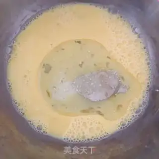 Make A yellow cake roll step 3