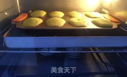 Make Blank coconut Madeleine step 7