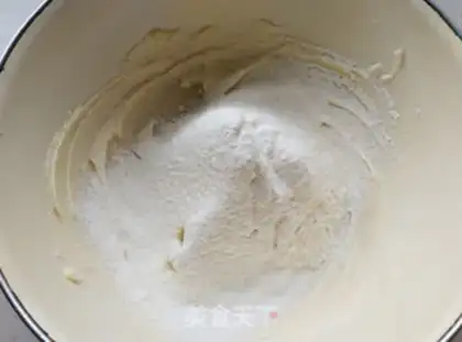 Make Milking lamb cookies step 4