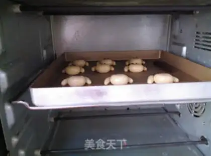Make Milking lamb cookies step 10