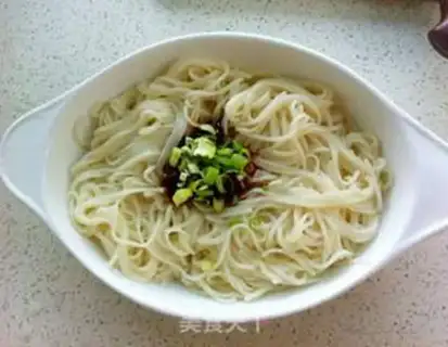 Make Onion noodles step 1