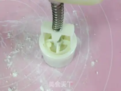 Make A wide range of macaroni step 7