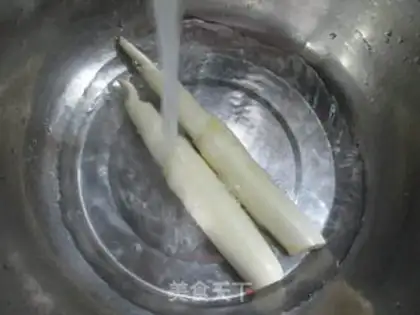 Make Salted artemisinin step 1