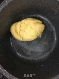 Make Swan puff cake step 1