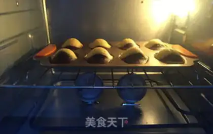 Make Three-sand Madeline cake step 9