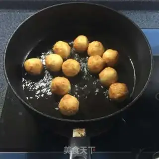 Make Gold potato cheeseball step 6