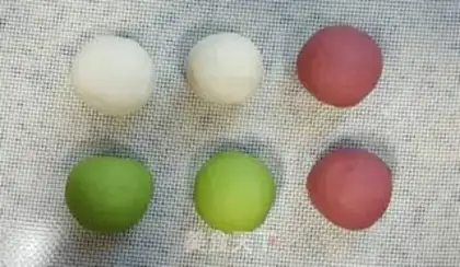 Make Colored mushroom bread step 7