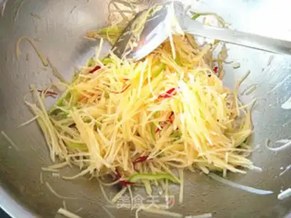 Make Spicy potatoes step 4