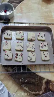 Make Cranberry cookies step 5