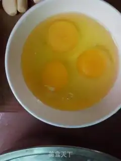 Make Eggs step 0