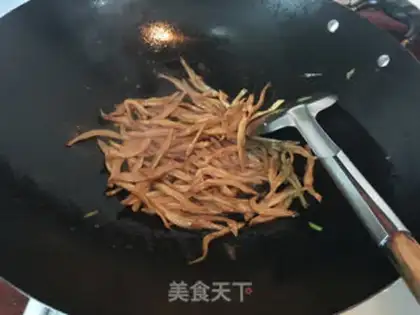 Make Spicy Silver Fish step 4