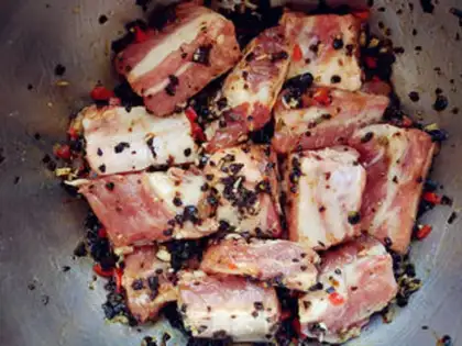 Make Bean evaporated ribs step 1