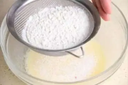 Make Delicious birthday cake step 4