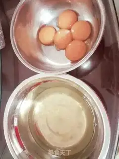 Make Old cream cake step 0