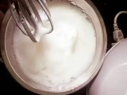Make Old cream cake step 2