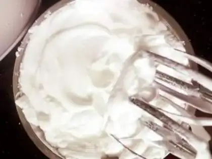 Make Old cream cake step 3