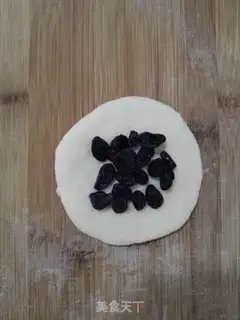 Make Black gallon pumpkin bag step 10