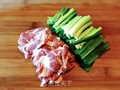 Make Garlic fried meat step 0