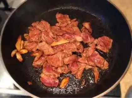 Make Garlic fried meat step 2