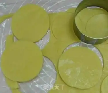 Make A heartful cheesecake step 7