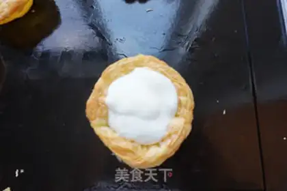 Make Yogurt fruit tower step 5