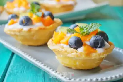 Make Yogurt fruit tower step 7