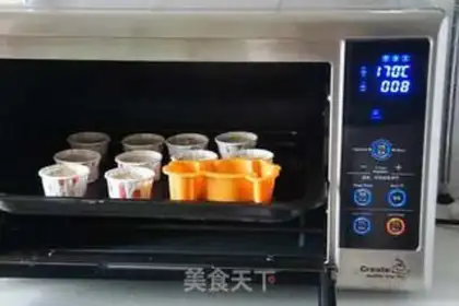 Make Salty marfin cake step 10