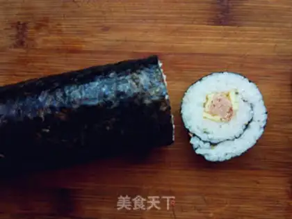 Make Tuna sushi step 6
